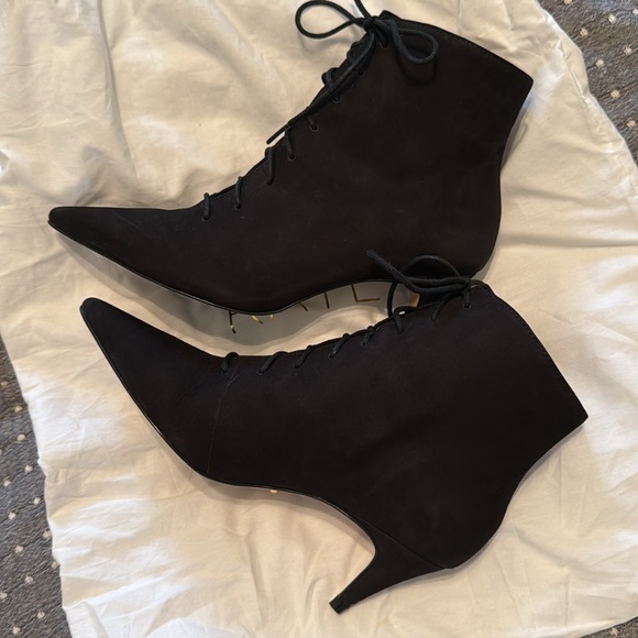 Raye the Label Elodie Kitten Heel Booties in black size 5.5 - Picture 4 of 6